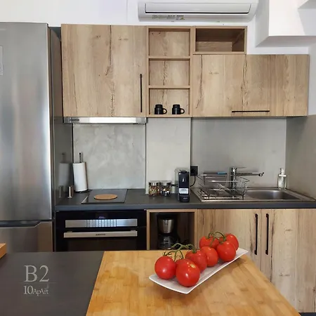 10 Boutique Apartment *
