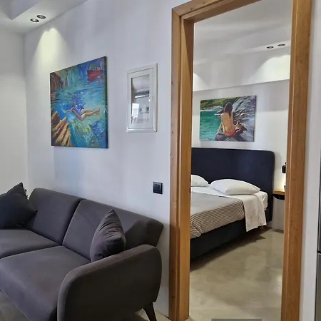 Apartment 10 Boutique