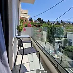 10 Boutique Apartament