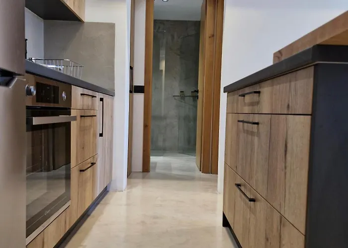 10 Boutique 科斯镇