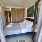 10 Boutique *